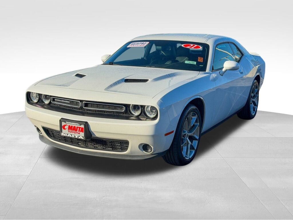 Used 2021 Dodge Challenger SXT w/ Plus Package image 3