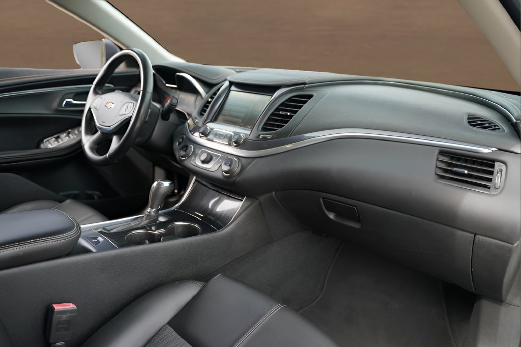 Used 2018 Chevrolet Impala LT FWD image 21