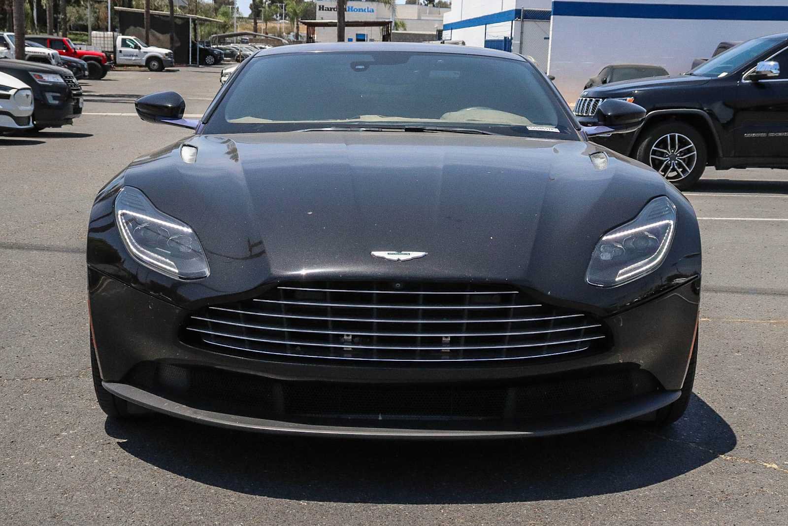 Used 2020 Aston Martin DB11 Coupe RWD image 20