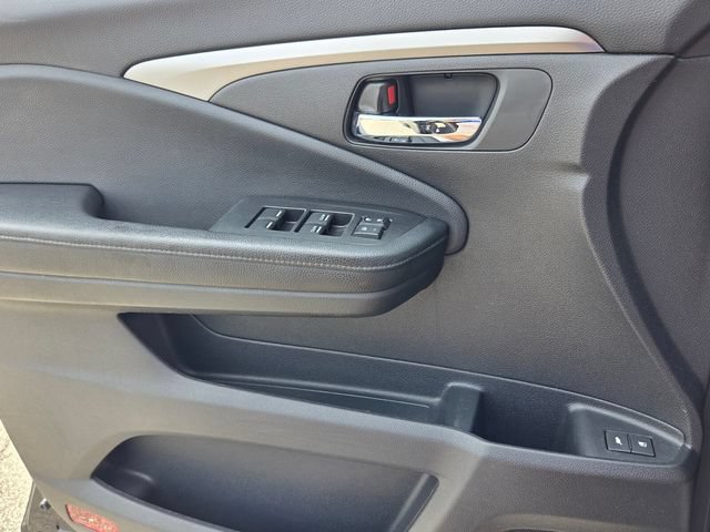 Used 2018 Honda Pilot EX-L image 32