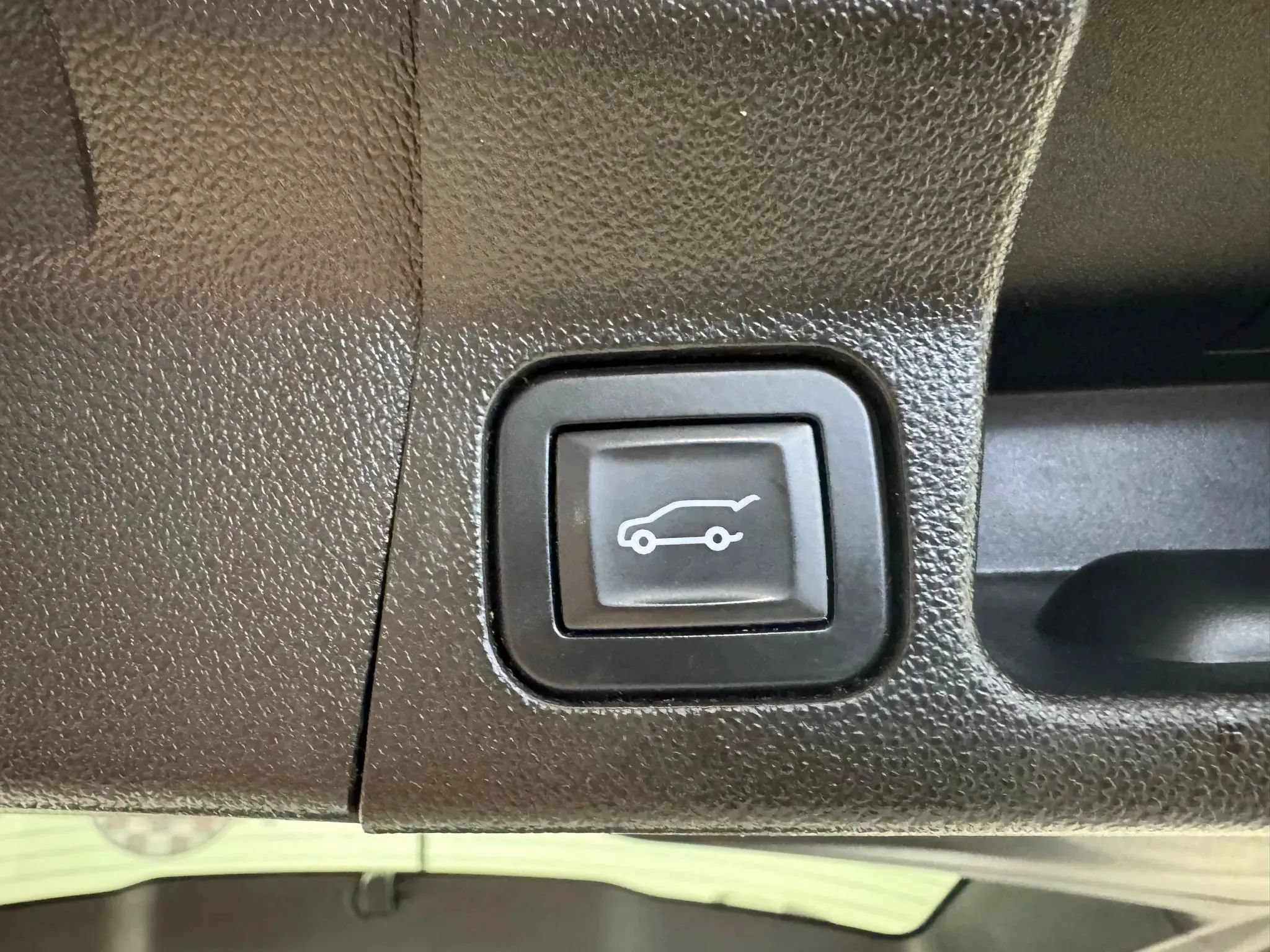 Used 2019 GMC Acadia Denali AWD/4WD image 28