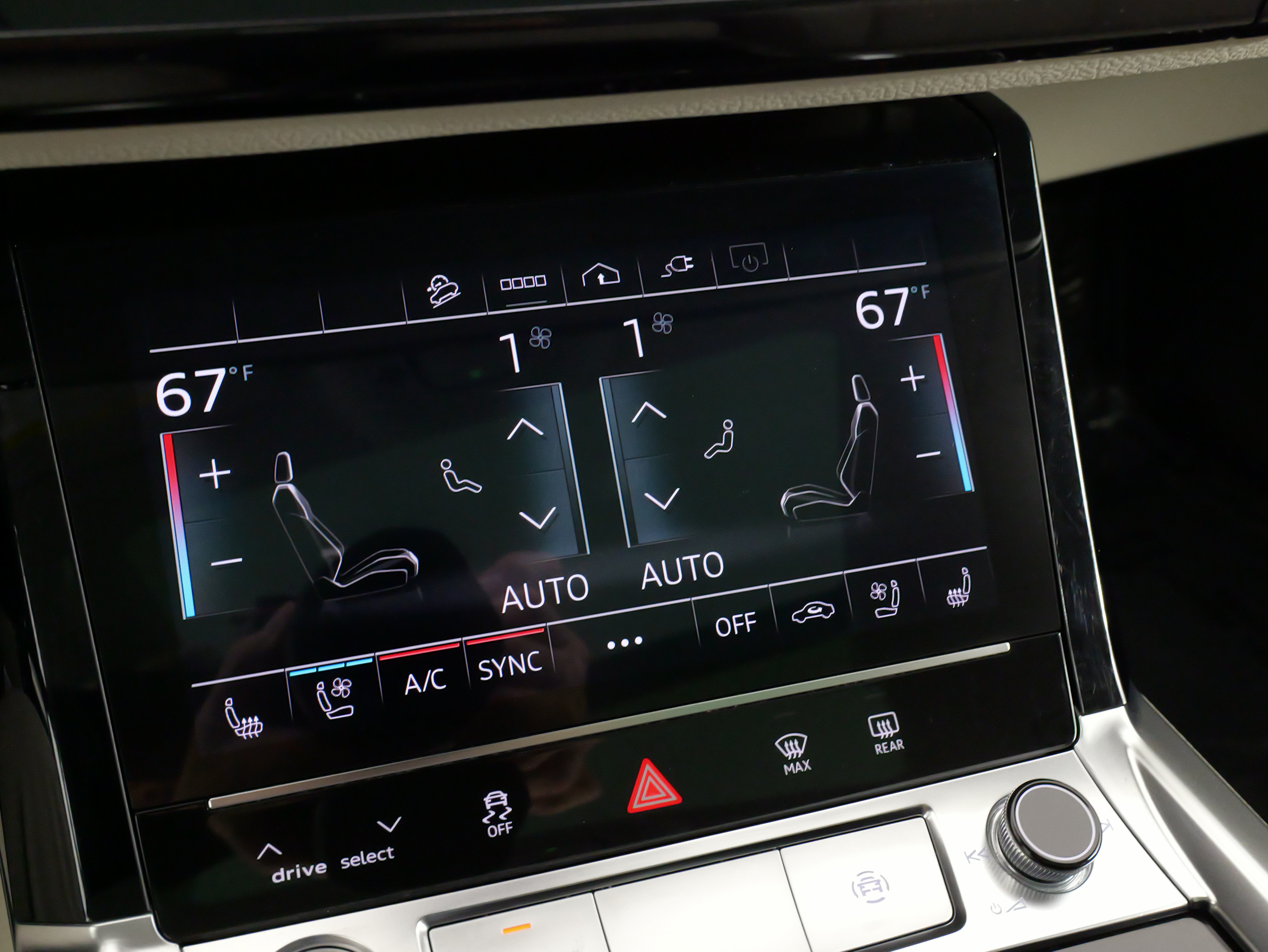 Used 2024 Audi Q8 e-tron Premium Plus w/ Premium Plus Package AWD/4WD image 55