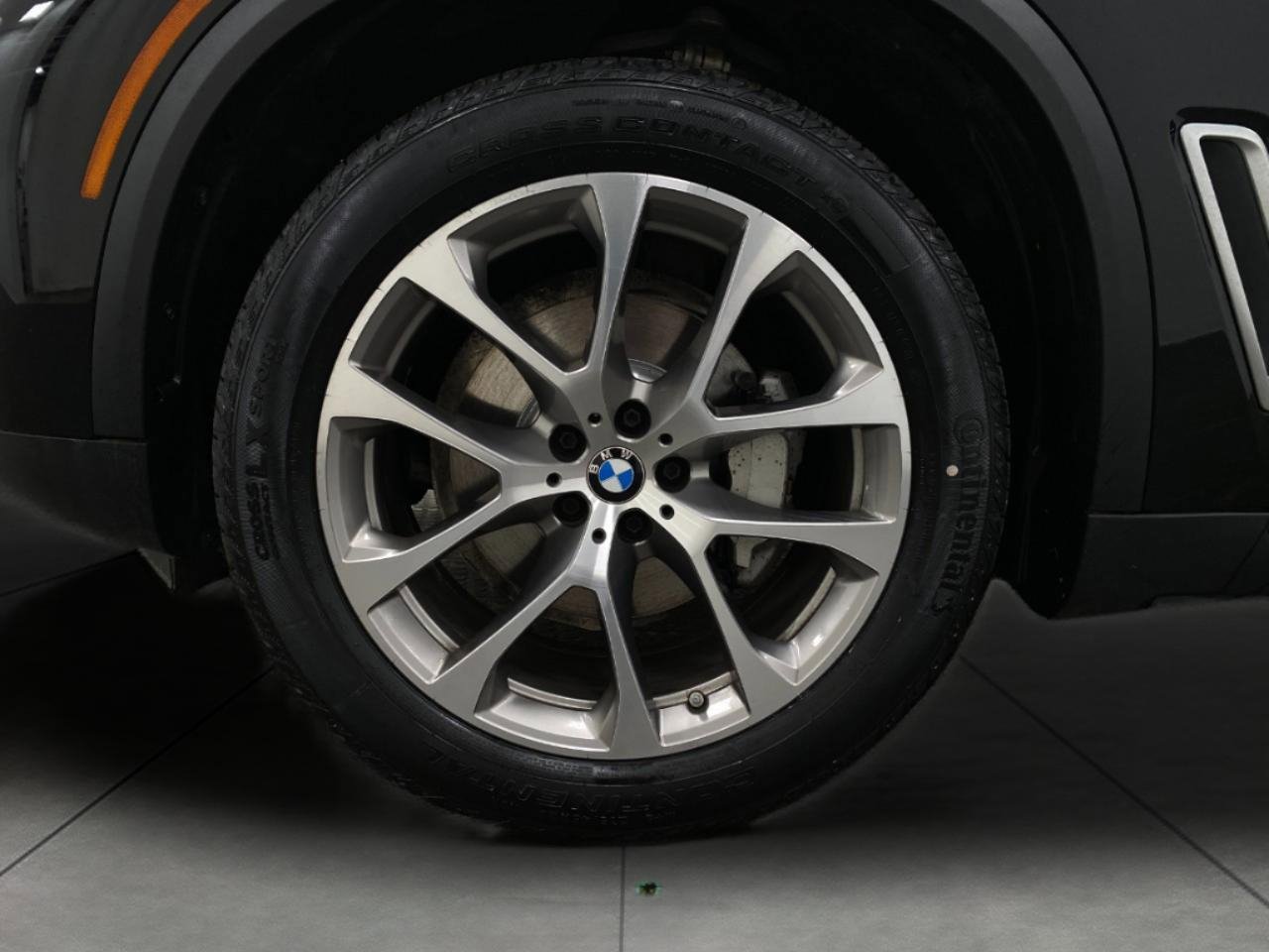 Certified 2022 BMW X5 xDrive40i w/ Premium Package AWD/4WD image 14