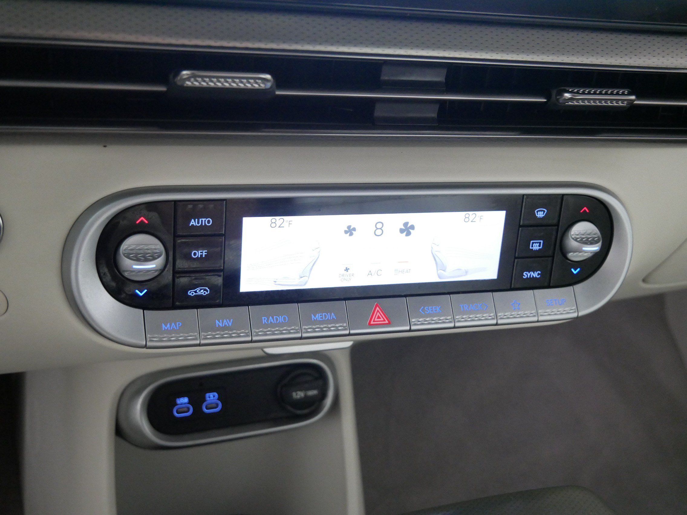 Certified 2023 Genesis GV60 Advanced AWD/4WD image 23