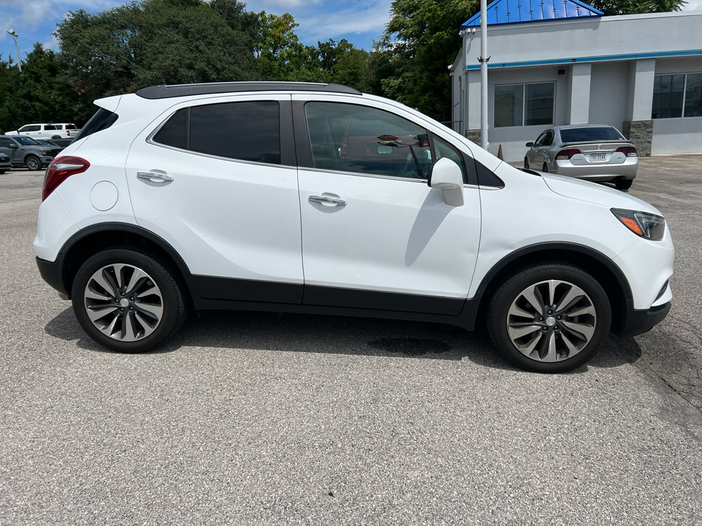 Used 2022 Buick Encore Preferred w/ Safety Package AWD/4WD image 4