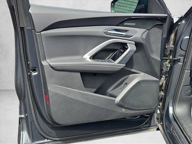 Certified 2025 Audi Q5 Premium AWD/4WD image 10