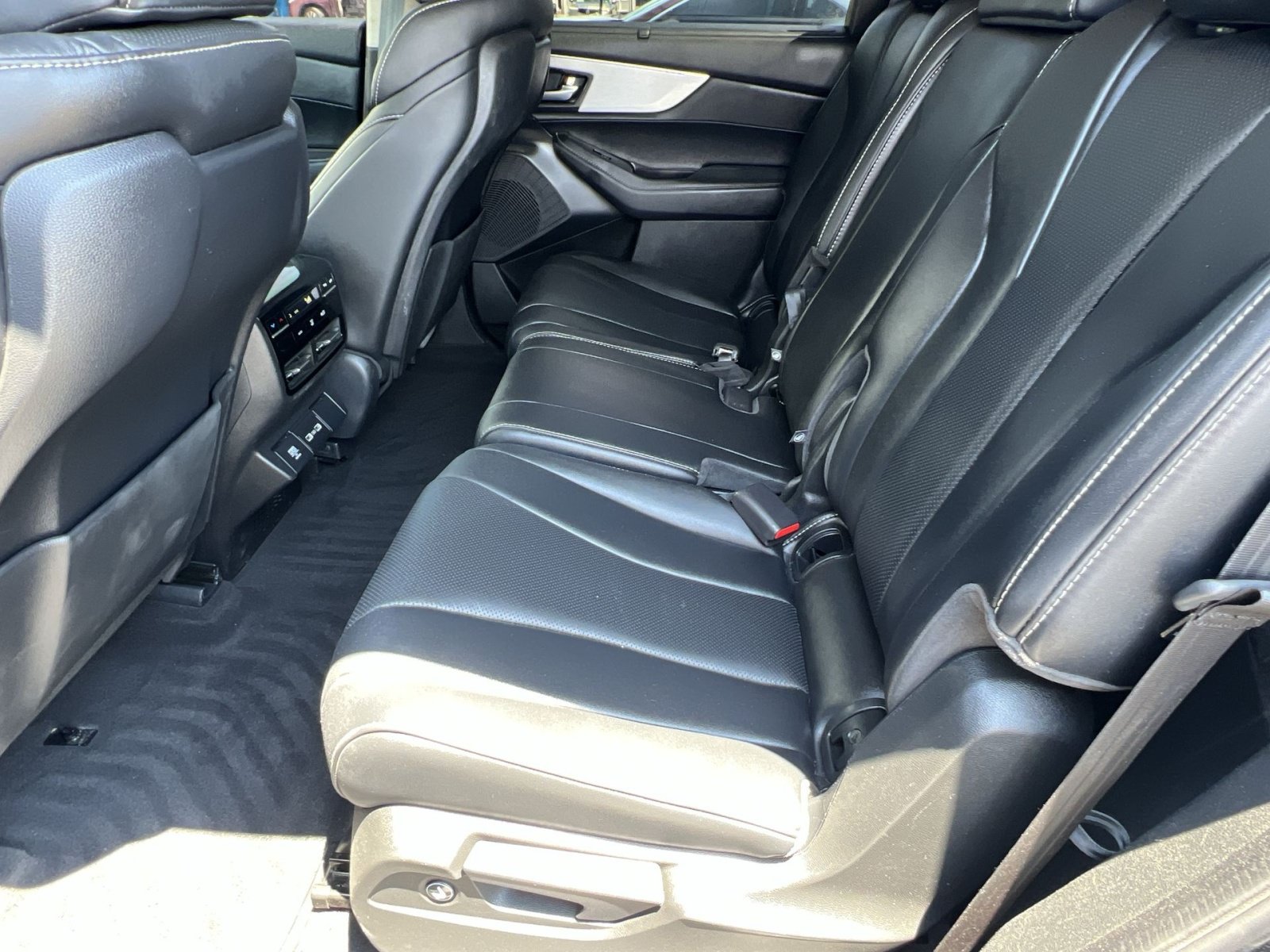 Used 2024 Acura MDX SH-AWD w/ Technology Package image 26