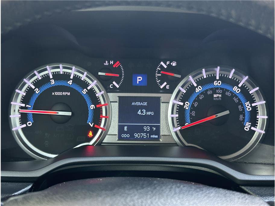 Used 2018 Toyota 4Runner TRD Off-Road Premium w/ TRD Performance Package AWD/4WD image 21