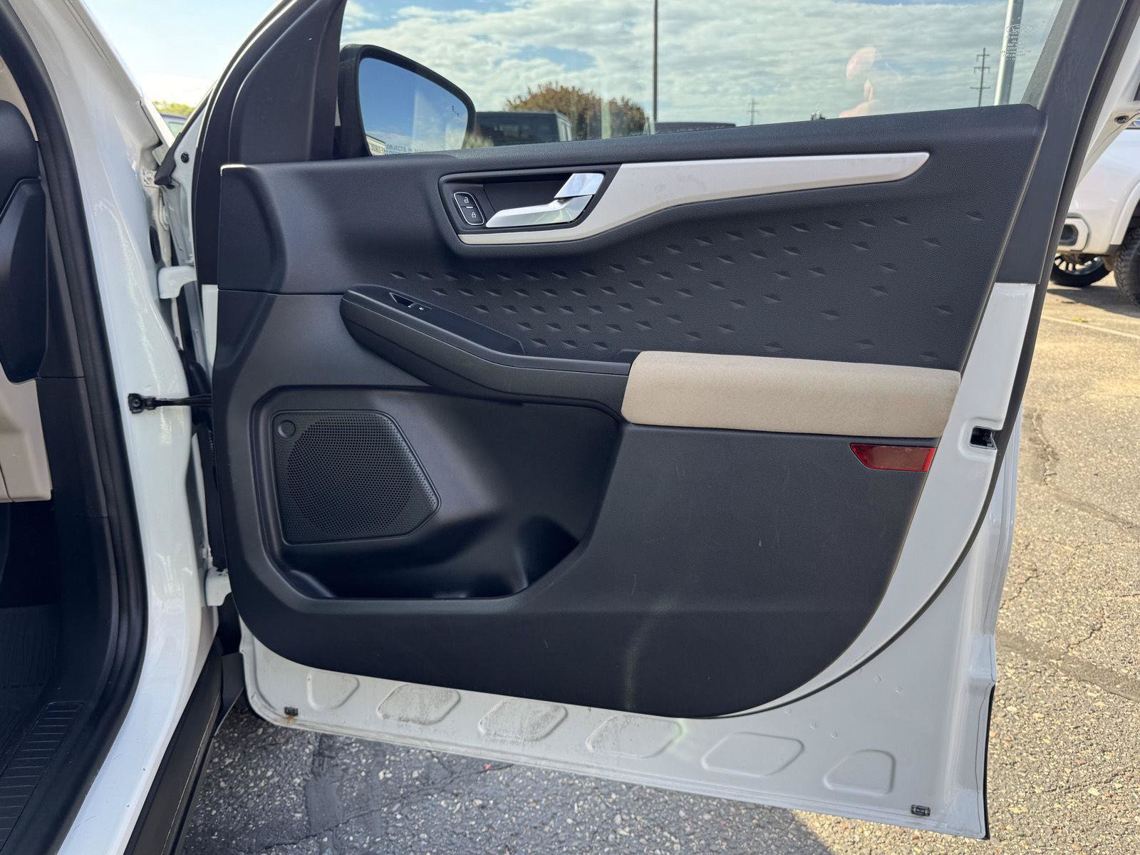 Used 2020 Ford Escape SE AWD/4WD image 24