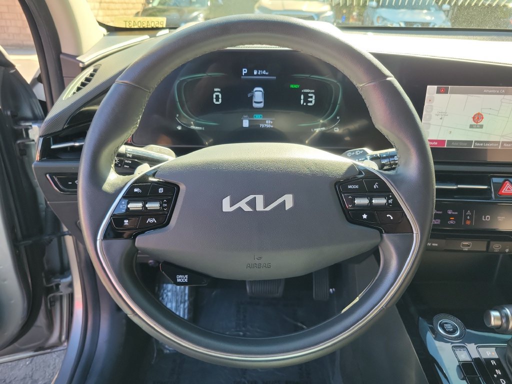 Used 2023 Kia Niro EX FWD image 25