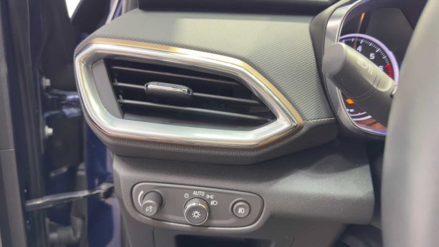 Used 2022 Chevrolet TrailBlazer ACTIV w/ Sun and Liftgate Package FWD image 26