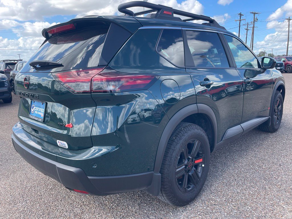 Certified 2026 Nissan Rogue SV AWD/4WD image 3
