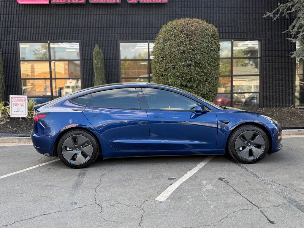 Used 2021 Tesla Model 3 Standard Range image 19