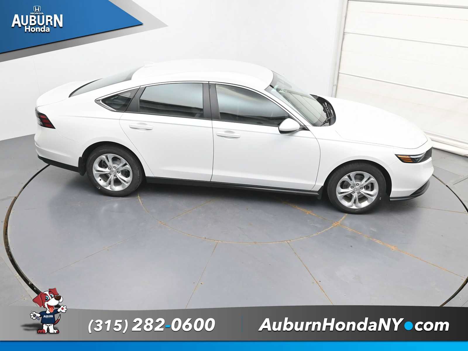 Used 2023 Honda Accord LX image 37