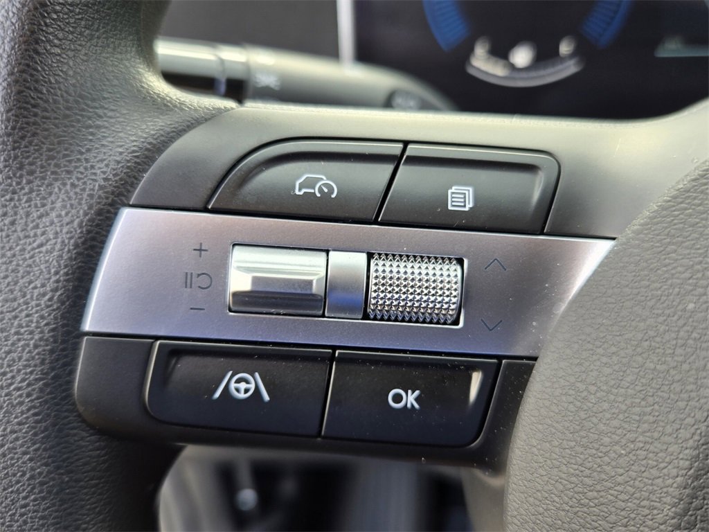 Used 2025 Hyundai Santa Cruz SEL image 25