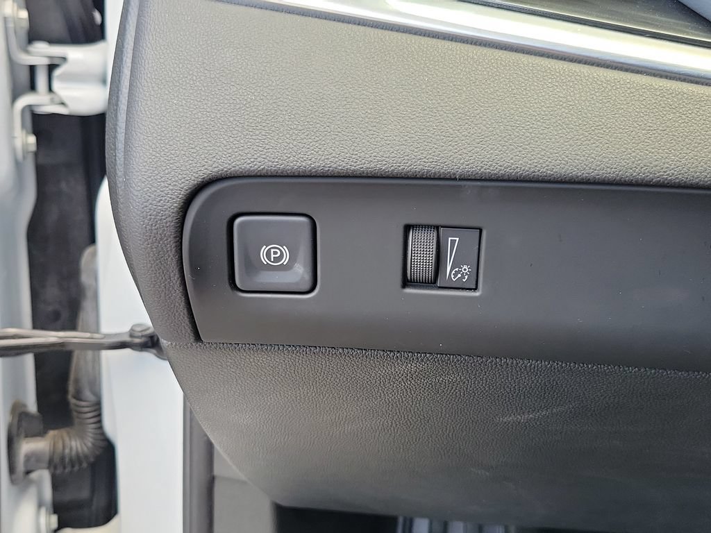 Used 2022 Buick Enclave Essence w/ Experience Buick Package FWD image 36