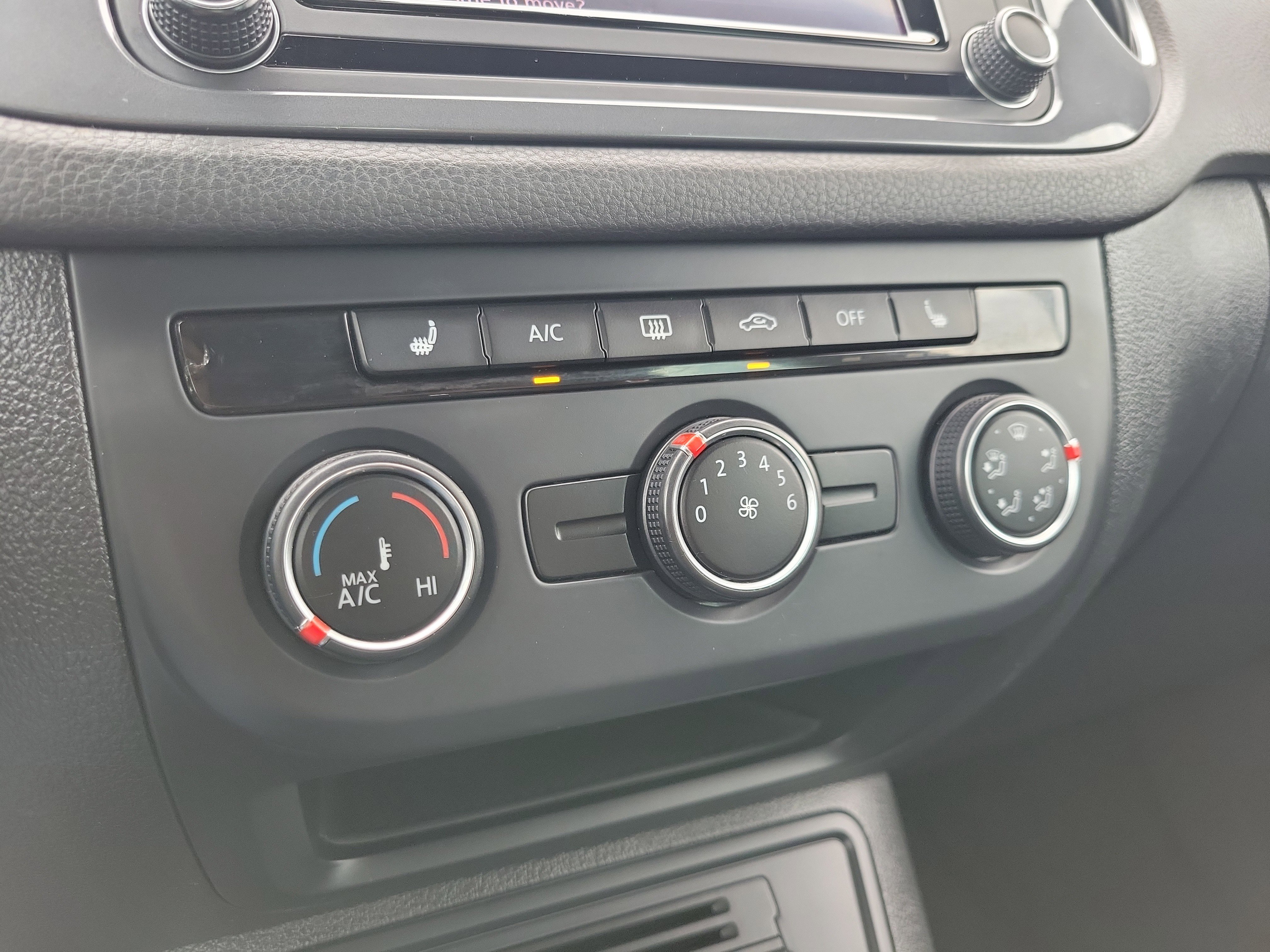 Used 2016 Volkswagen Tiguan R-Line image 24