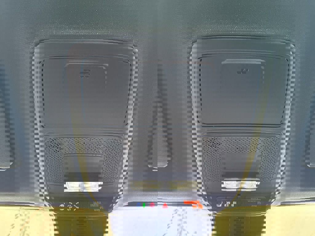 New 2026 Chevrolet Traverse LT image 30