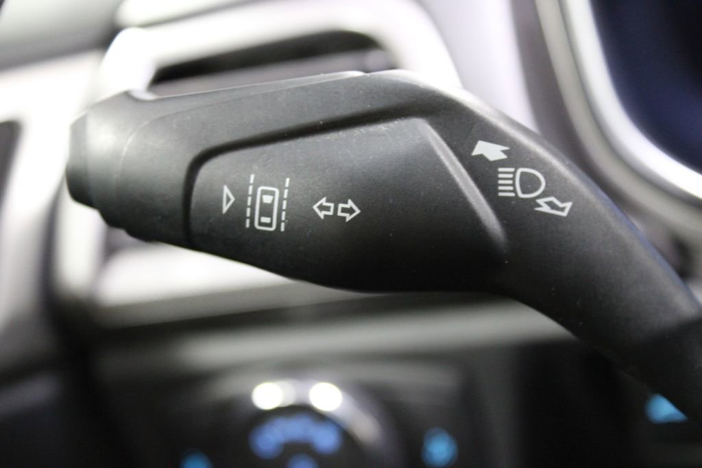 Used 2020 Ford Fusion SE image 27