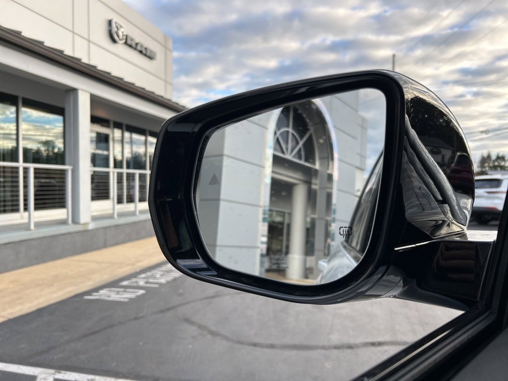 New 2025 Jeep Grand Cherokee Altitude image 19