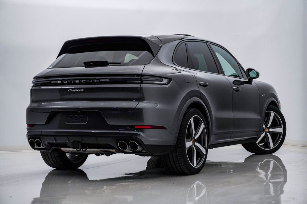 Certified 2025 Porsche Cayenne E-Hybrid AWD/4WD image 11
