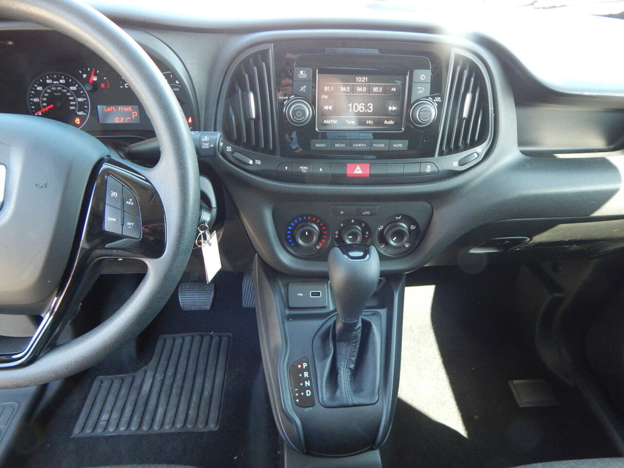 Used 2022 RAM ProMaster City Tradesman FWD image 23