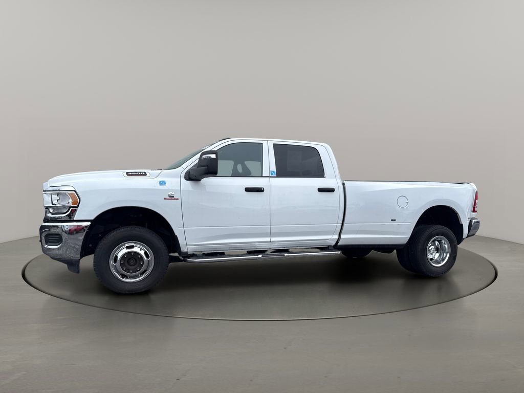 Used 2024 RAM 3500 Tradesman w/ Chrome Appearance Group image 2