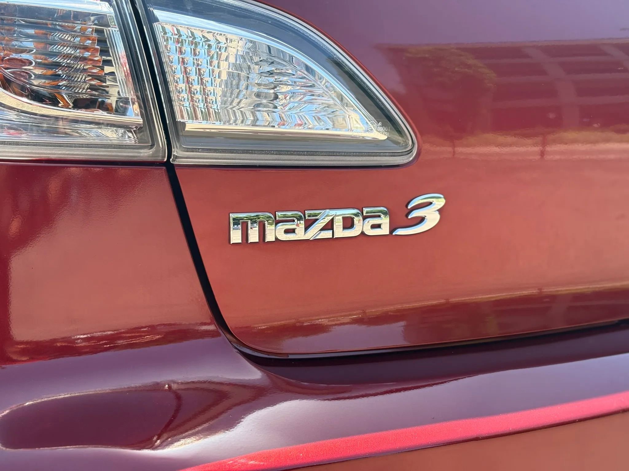 Used 2010 MAZDA MAZDA3 s Grand Touring FWD image 24