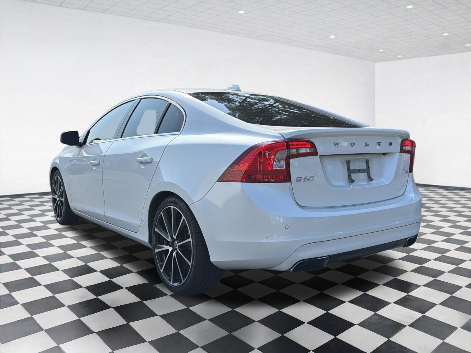 Used 2016 Volvo S60 T5 Premier w/ Convenience Package FWD image 6