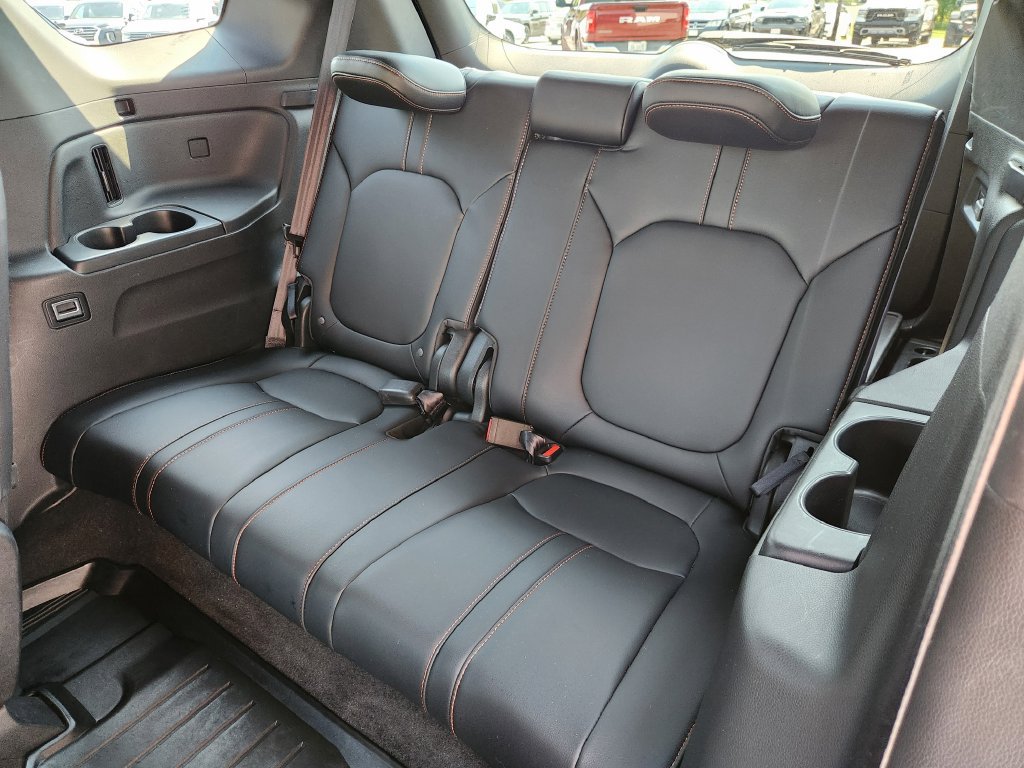 Used 2024 Honda Pilot TrailSport image 18