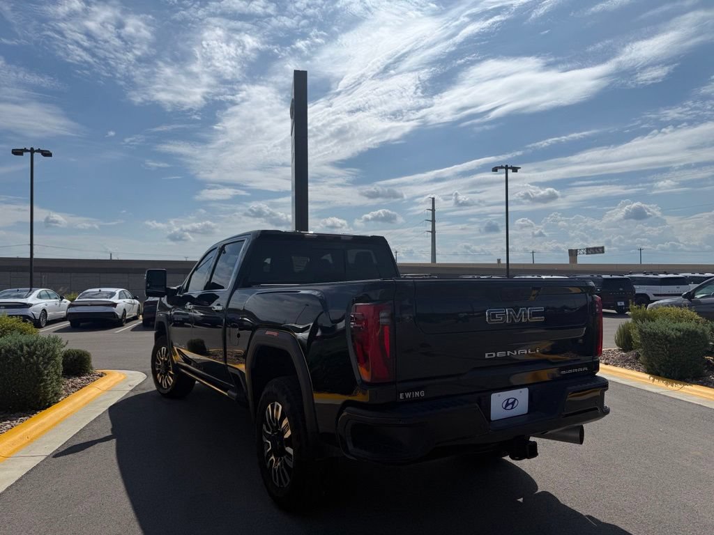 Used 2025 GMC Sierra 2500 Denali Ultimate AWD/4WD image 5