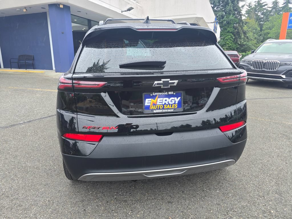 Used 2023 Chevrolet Bolt EUV LT w/ Redline Edition FWD image 6