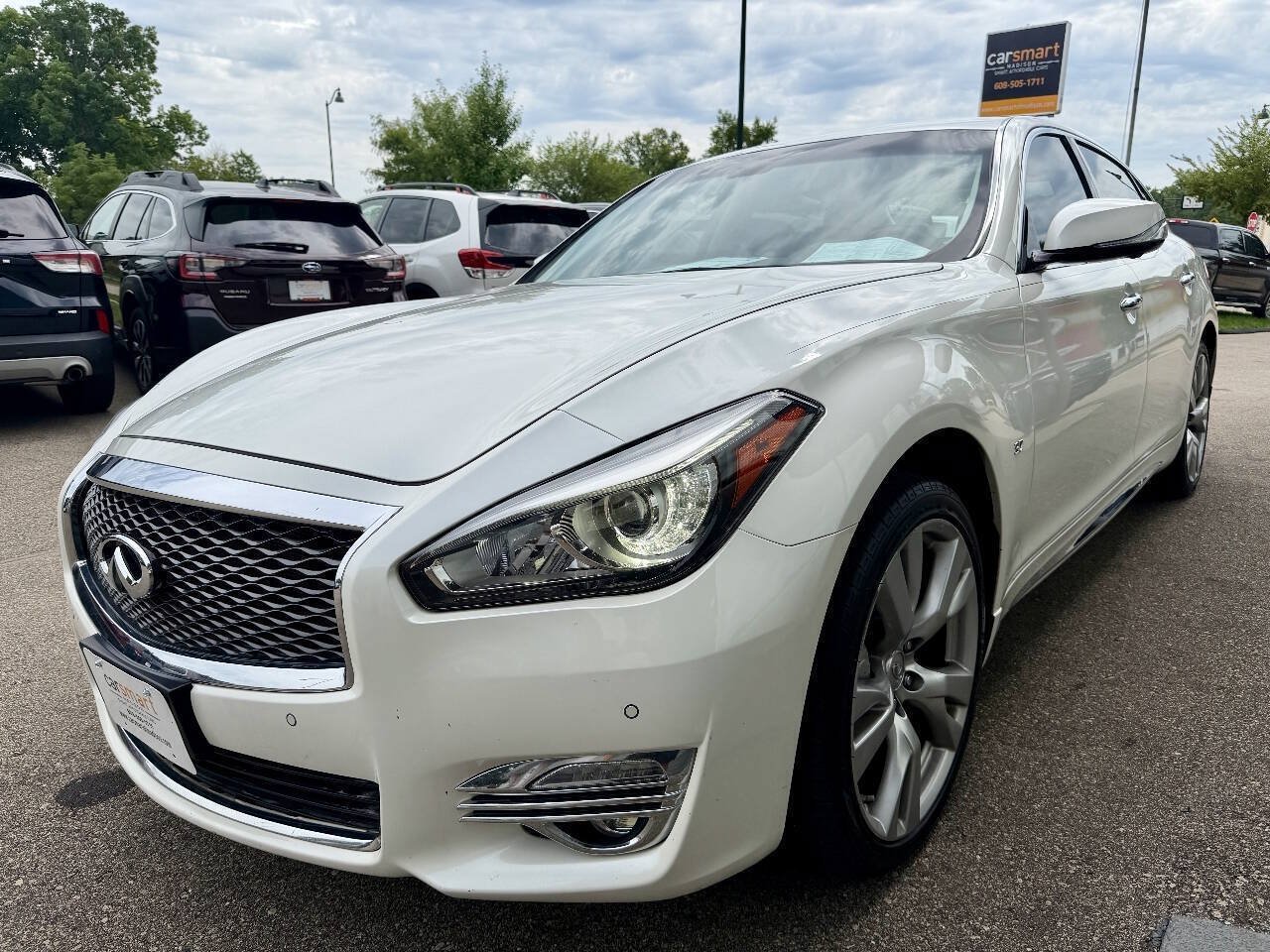 Used 2017 INFINITI Q70 L 3.7 w/ Deluxe Touring Package AWD/4WD image 6