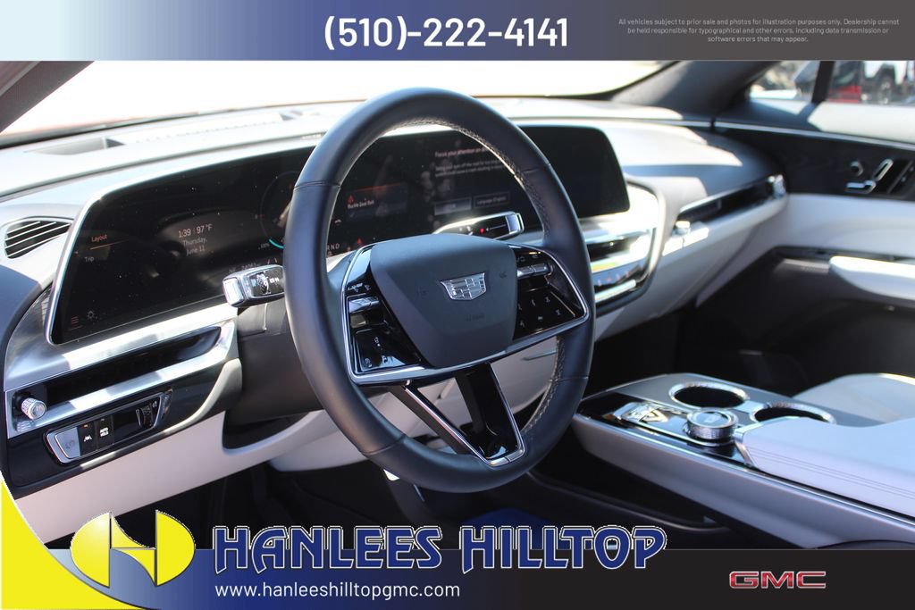 Used 2024 Cadillac Lyriq Luxury AWD/4WD image 12