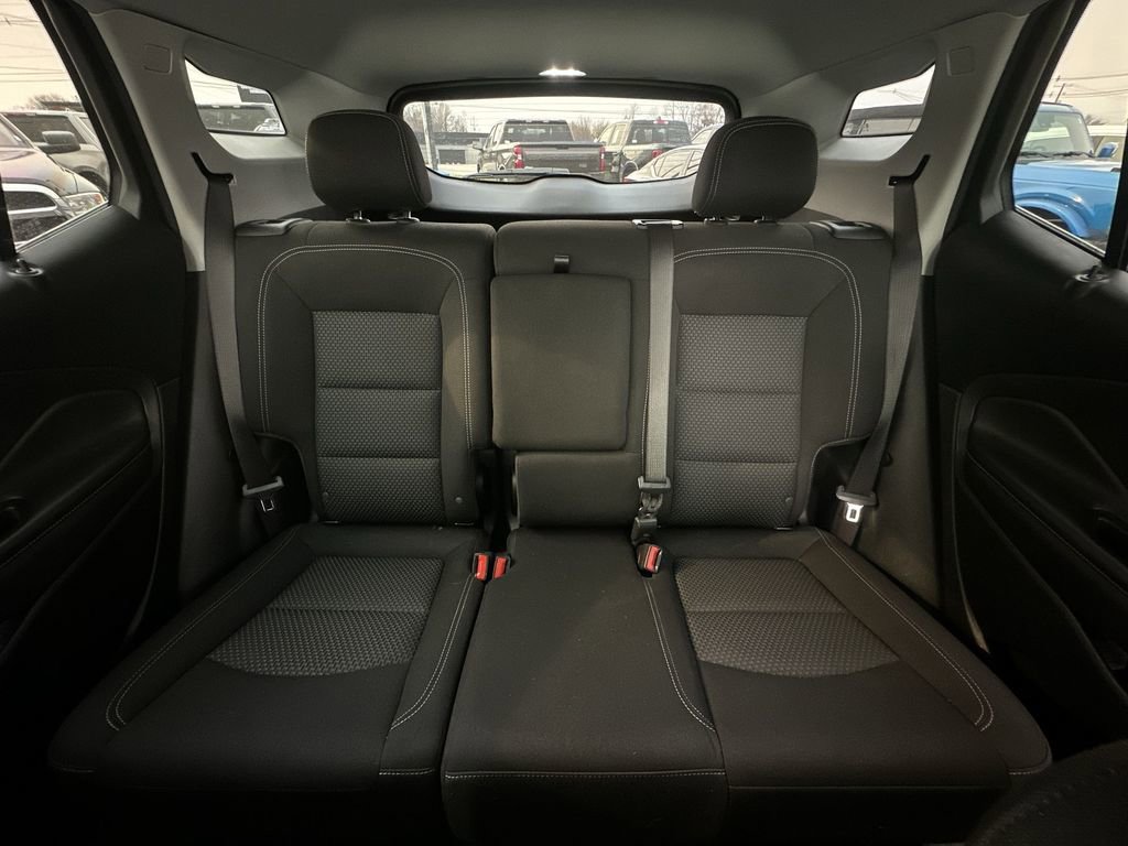 Used 2023 GMC Terrain SLE w/ Elevation Edition image 21