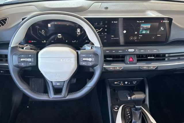 Used 2025 Kia K4 GT-Line w/ GT-Line Premium Package FWD image 14
