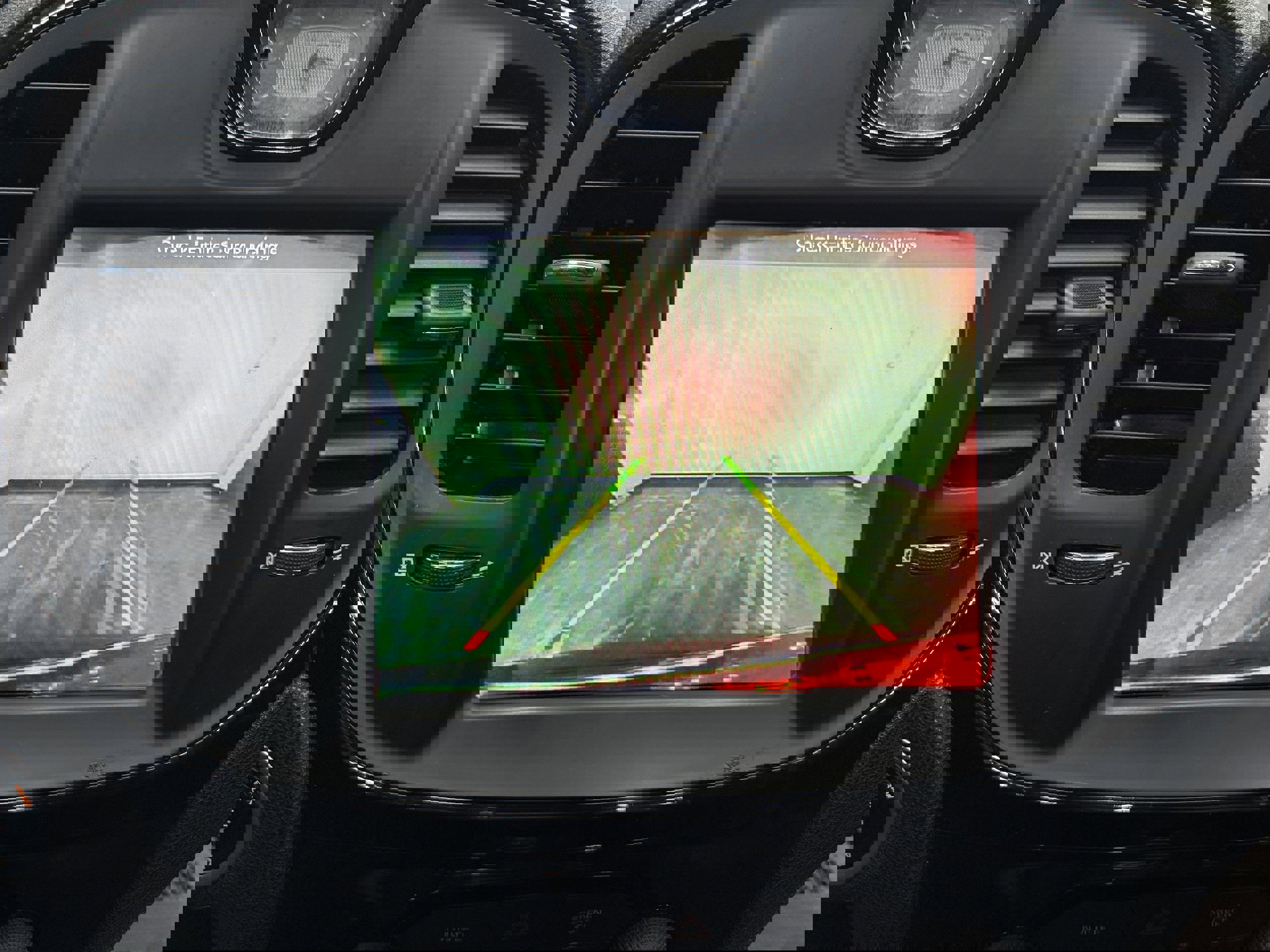 Used 2018 Chrysler 300 S image 19