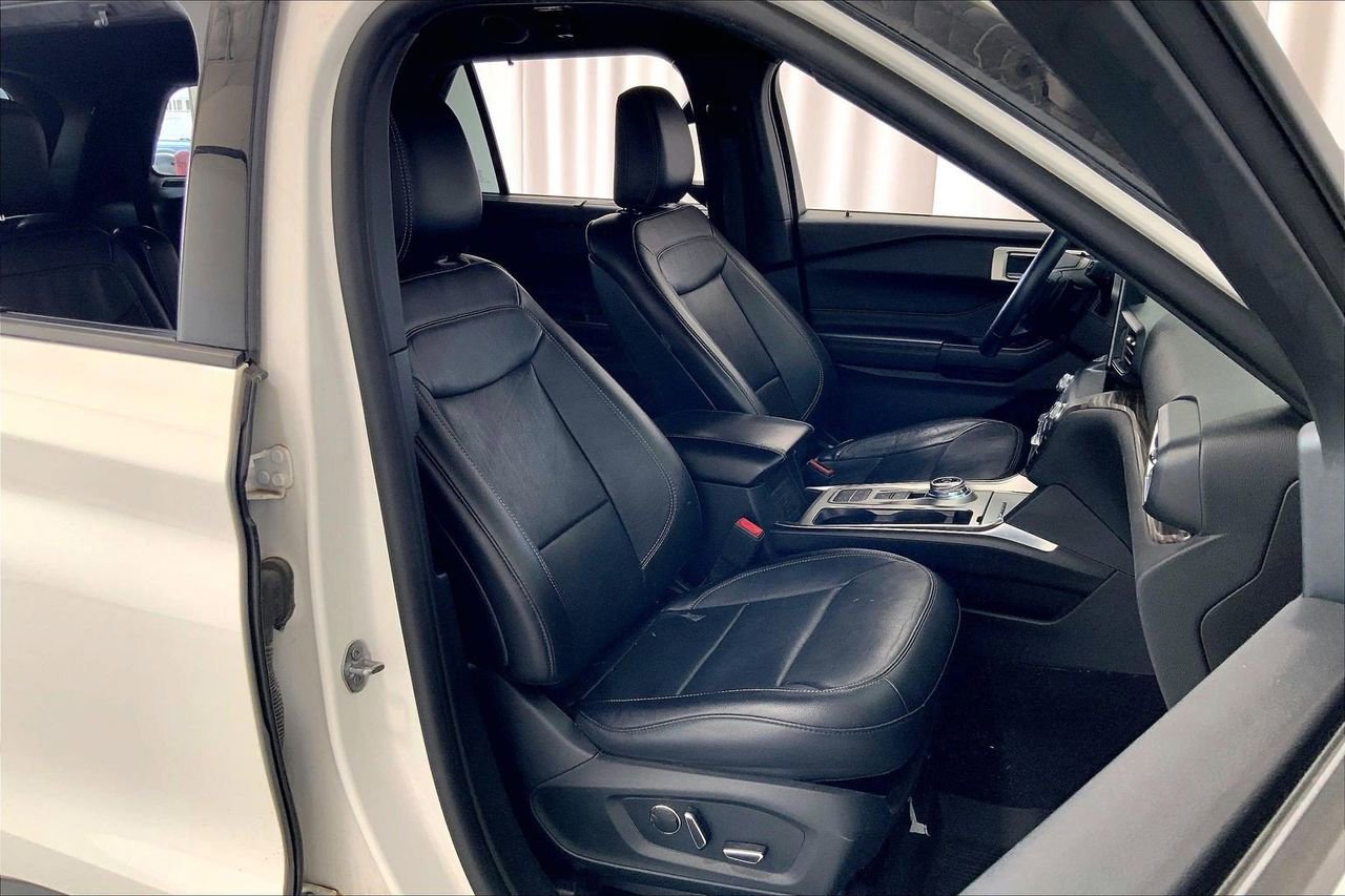 Used 2020 Ford Explorer Limited RWD image 15
