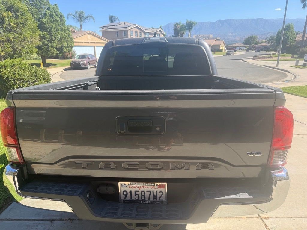 Certified 2020 Toyota Tacoma SR5 RWD image 10