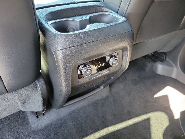 Used 2025 Buick Enclave Preferred FWD image 10