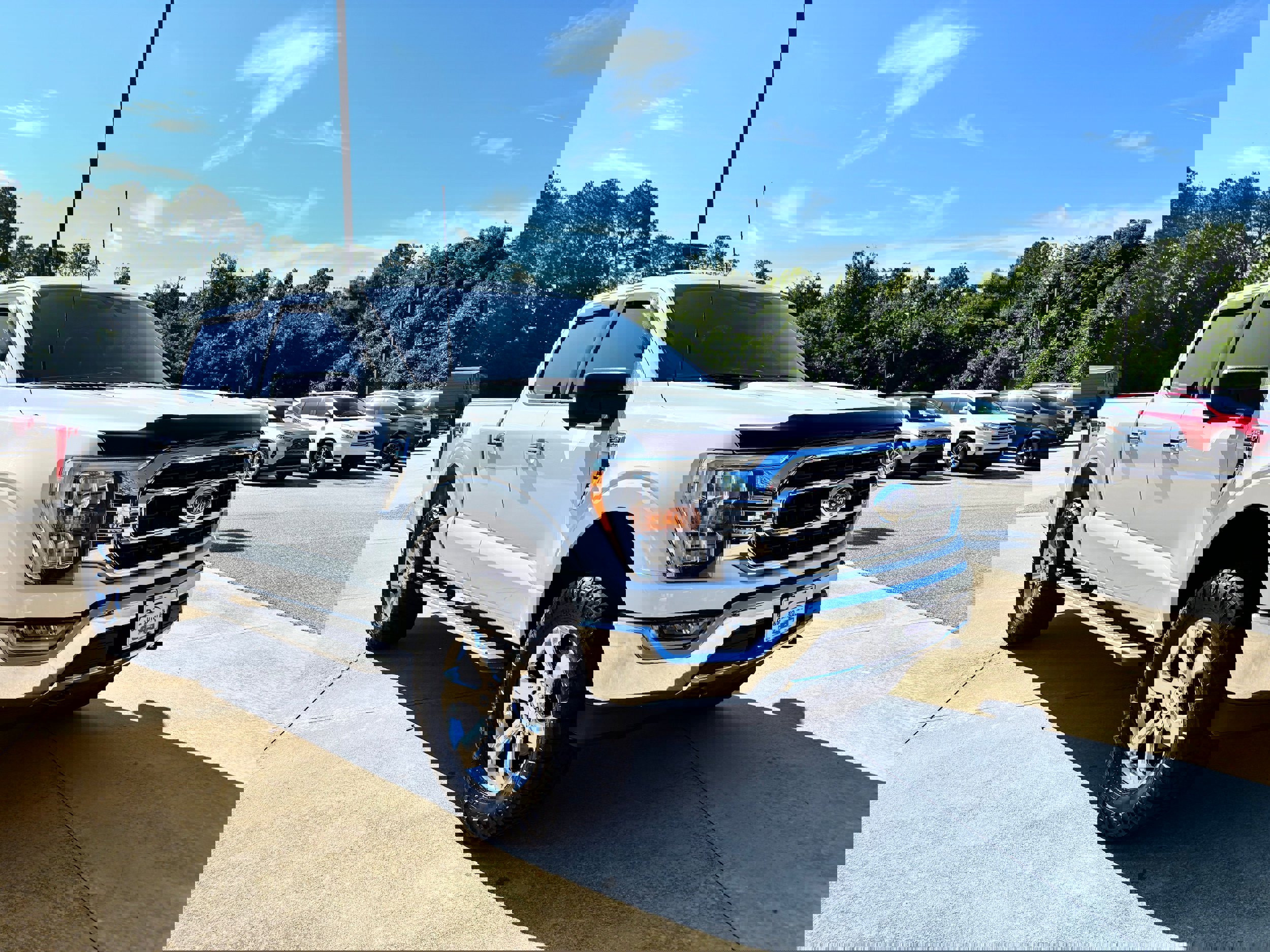 Used 2022 Ford F150 XLT w/ Equipment Group 302A High image 3
