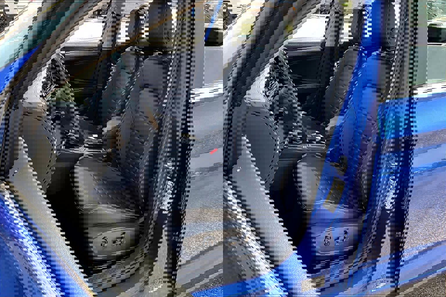 Used 2024 Volkswagen Jetta SE FWD image 8