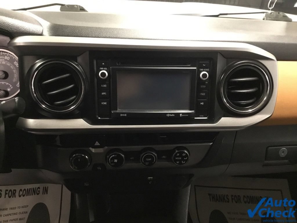 Used 2016 Toyota Tacoma SR5 w/ SR5 Appearance Package (SN) AWD/4WD image 52