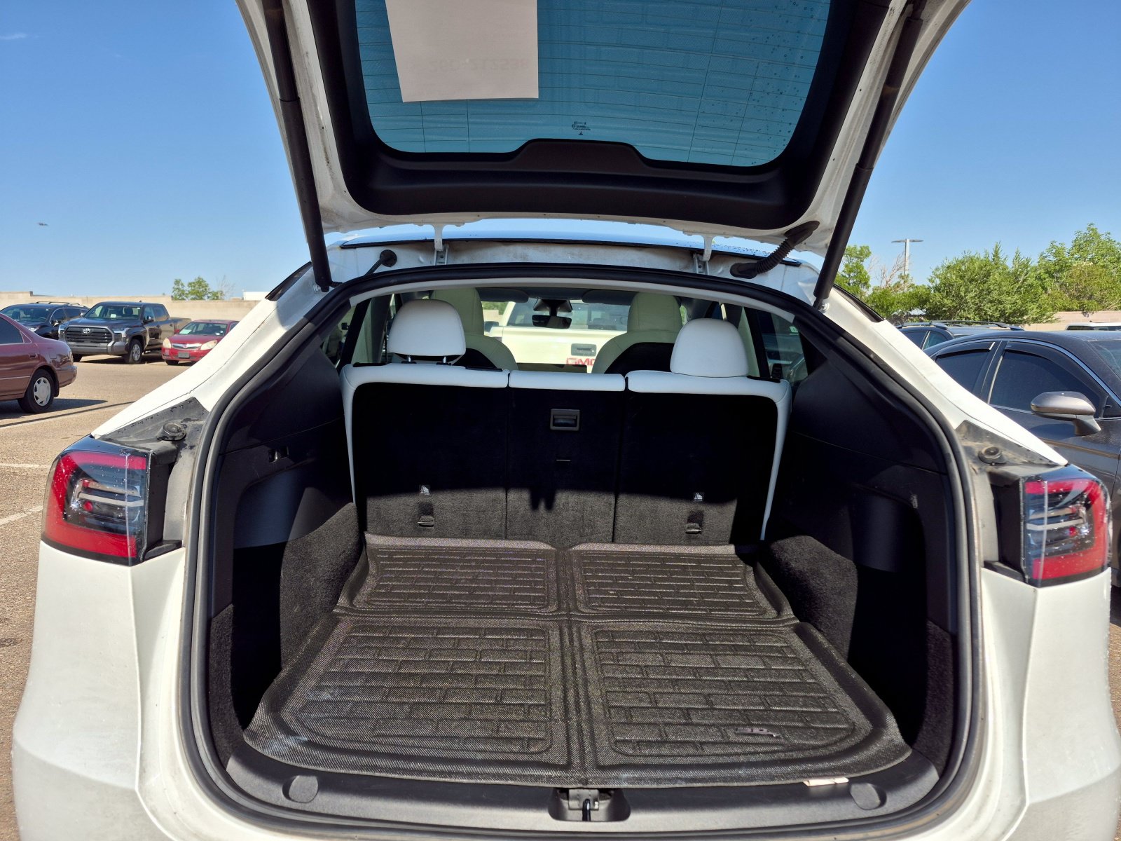 Used 2022 Tesla Model Y Performance AWD/4WD image 20