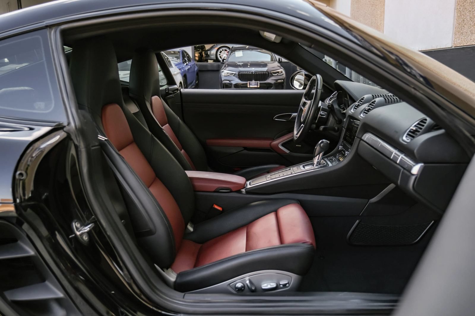 Used 2019 Porsche 718 Cayman S RWD image 26