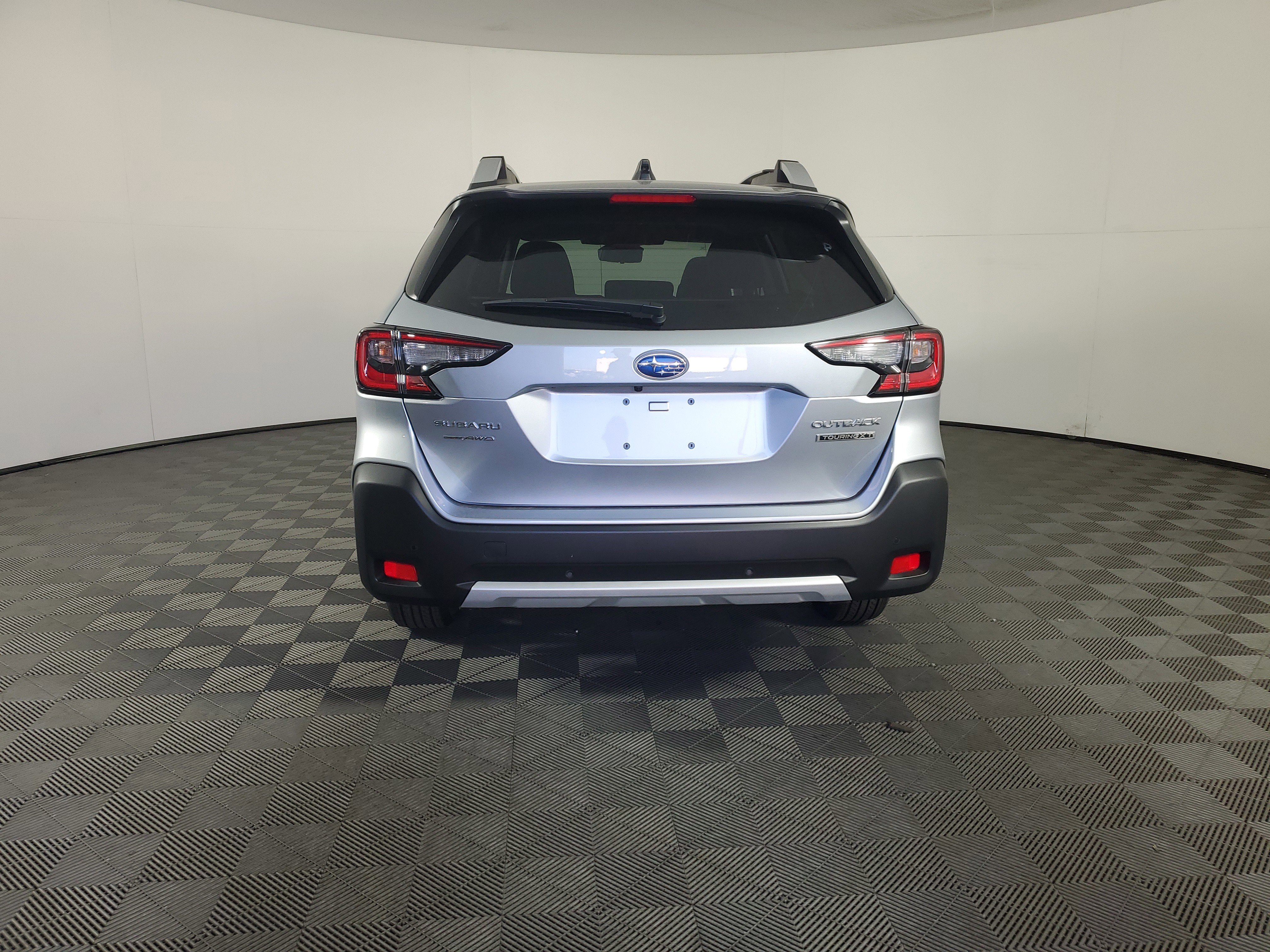 New 2025 Subaru Outback Touring XT image 5