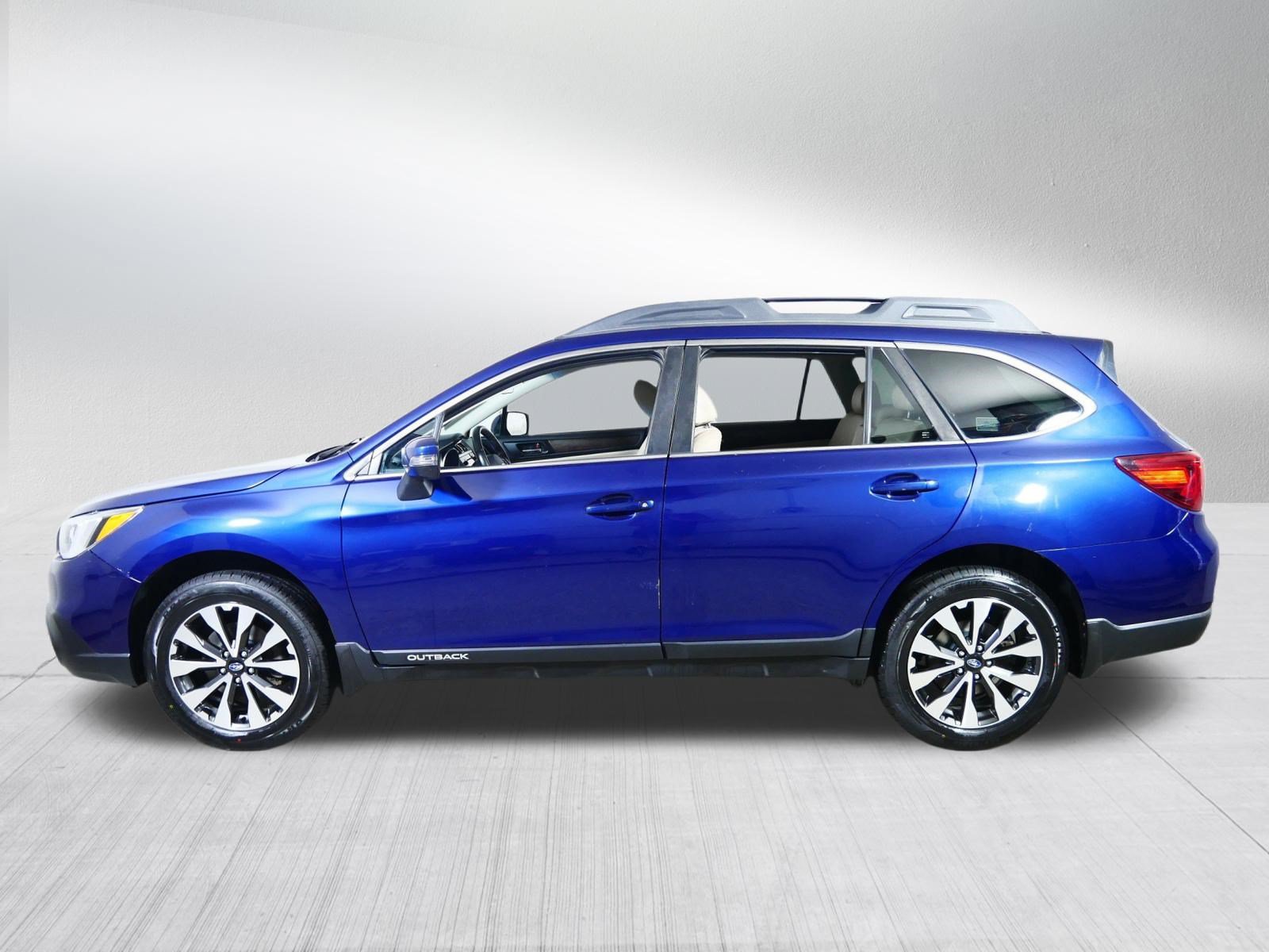 Used 2017 Subaru Outback 2.5i Limited AWD/4WD image 4
