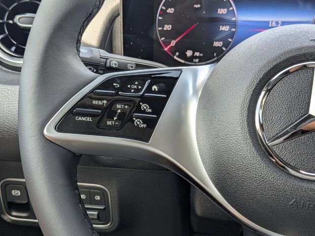 New 2025 Mercedes-Benz GLB 250 image 27