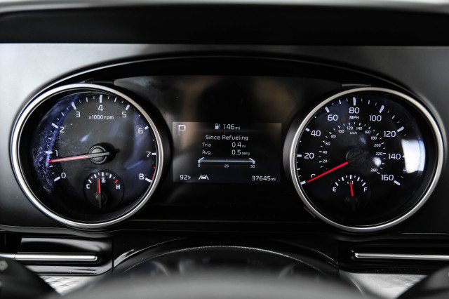 Used 2023 Kia Carnival LX FWD image 18