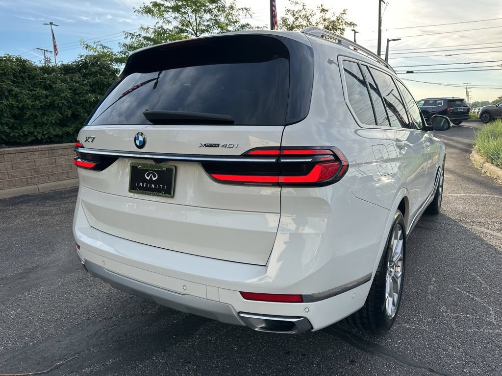 Used 2023 BMW X7 xDrive40i AWD/4WD image 7